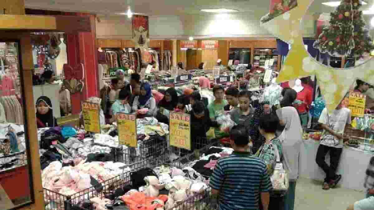 Warjok: Jantung Berbelanja Cilacap yang Selalu Ada